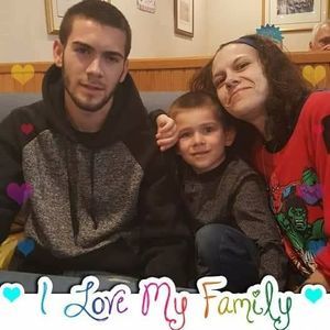 Meet your Posher, Elaine